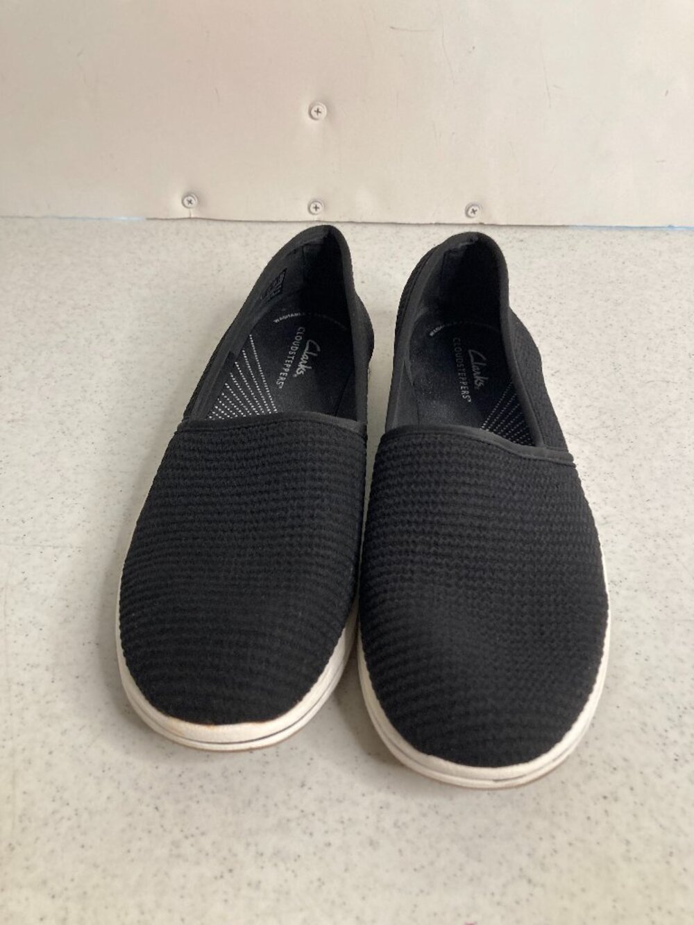 CLARKS WOMEN BREEZE STRETCH SLIP ON LOAFER SIZE 8.5 NEW